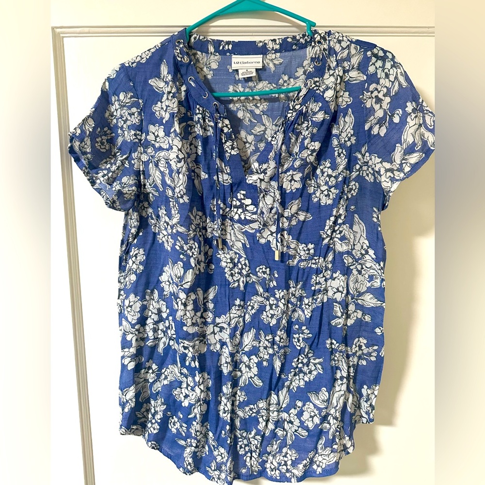 Liz Claiborne Short Sleeve Top